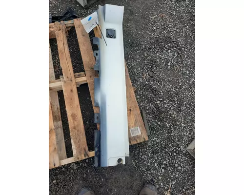 VOLVO VNL CAB SKIRT FILLER PANEL