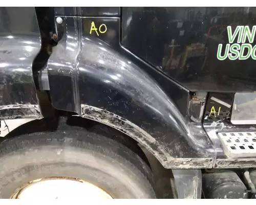 VOLVO VNL CAB SKIRT FILLER PANEL