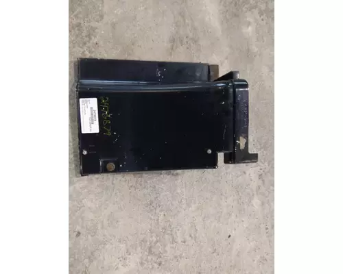 VOLVO VNL CAB SKIRT FILLER PANEL