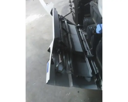 VOLVO VNL CAB SKIRTSIDE FAIRING