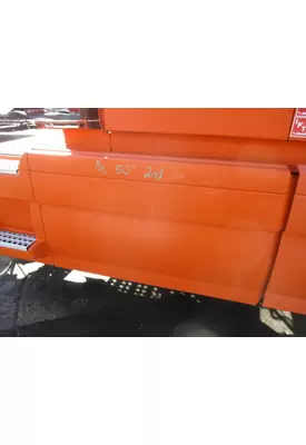 VOLVO VNL CAB SKIRT/SIDE FAIRING