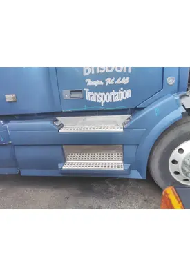 VOLVO VNL CAB SKIRT/SIDE FAIRING