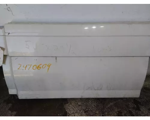 VOLVO VNL CAB SKIRTSIDE FAIRING