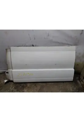 VOLVO VNL CAB SKIRT/SIDE FAIRING