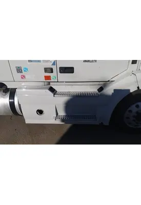 VOLVO VNL CAB SKIRT/SIDE FAIRING