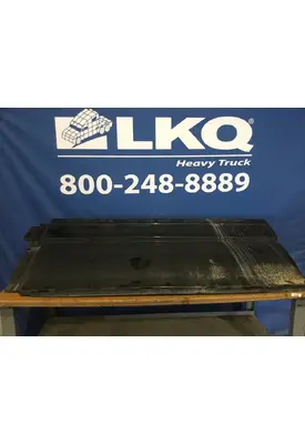 VOLVO VNL CAB SKIRT/SIDE FAIRING