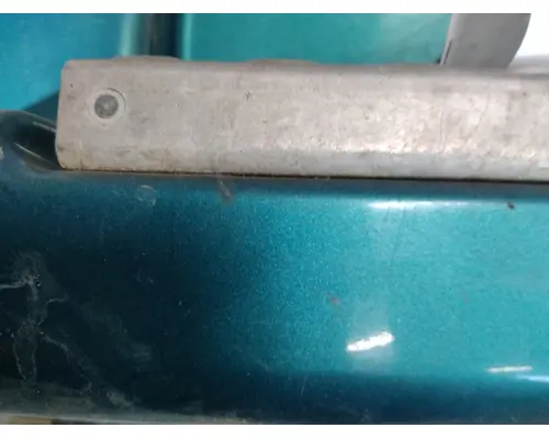 VOLVO VNL CAB SKIRTSIDE FAIRING