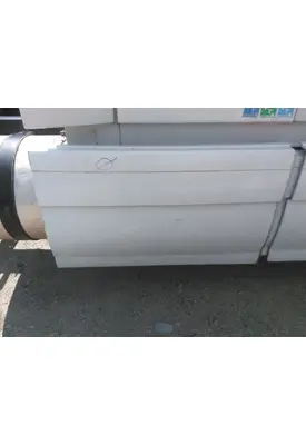 VOLVO VNL CAB SKIRT/SIDE FAIRING
