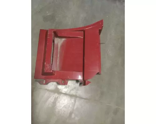 VOLVO VNL CAB SKIRTSIDE FAIRING