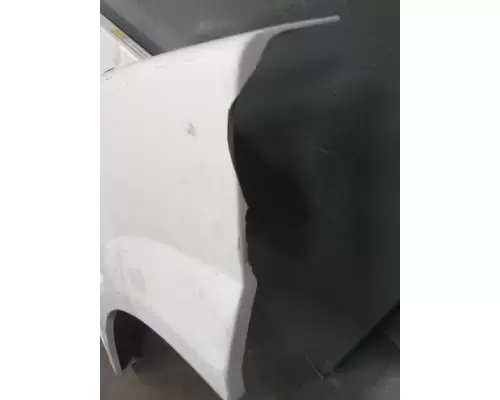 VOLVO VNL CAB SKIRTSIDE FAIRING