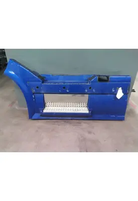 VOLVO VNL CAB SKIRT/SIDE FAIRING