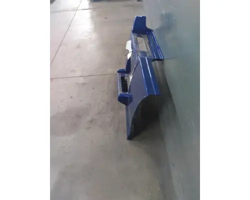 VOLVO VNL CAB SKIRTSIDE FAIRING