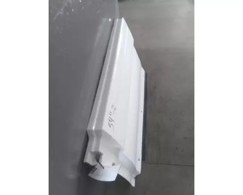 VOLVO VNL CAB SKIRTSIDE FAIRING