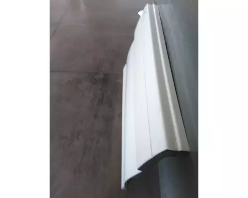 VOLVO VNL CAB SKIRTSIDE FAIRING