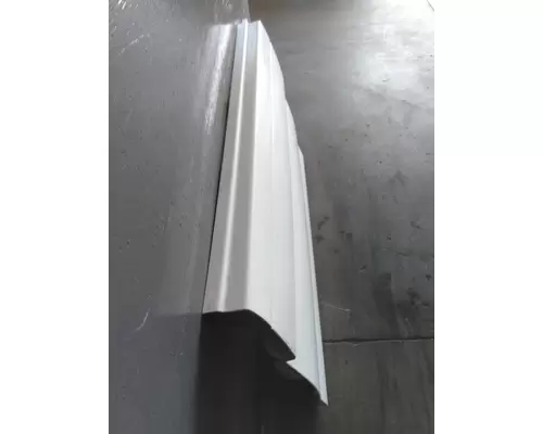 VOLVO VNL CAB SKIRTSIDE FAIRING