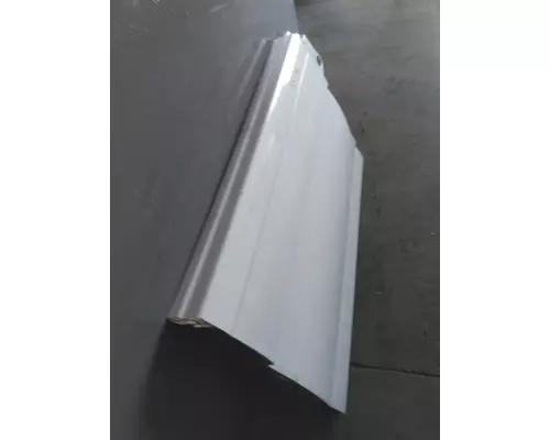 VOLVO VNL CAB SKIRTSIDE FAIRING