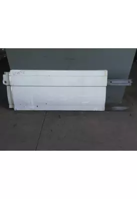 VOLVO VNL CAB SKIRT/SIDE FAIRING