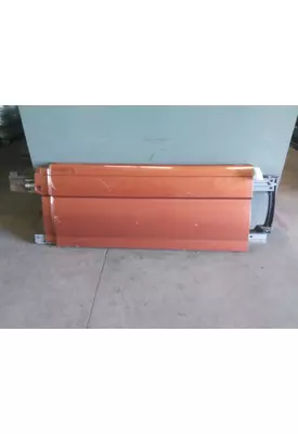 VOLVO VNL CAB SKIRT/SIDE FAIRING