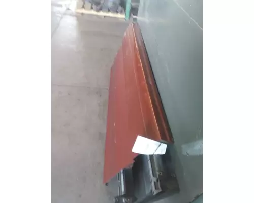 VOLVO VNL CAB SKIRTSIDE FAIRING