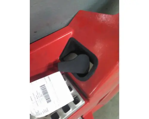 VOLVO VNL CAB SKIRTSIDE FAIRING