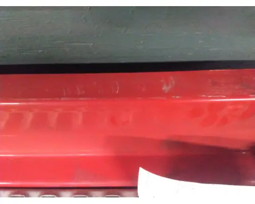 VOLVO VNL CAB SKIRTSIDE FAIRING