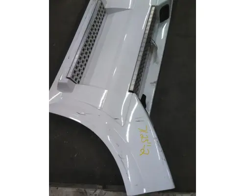 VOLVO VNL CAB SKIRTSIDE FAIRING