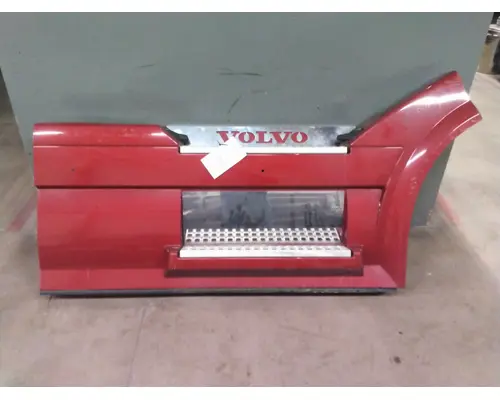 VOLVO VNL CAB SKIRTSIDE FAIRING