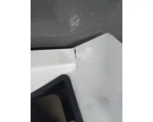 VOLVO VNL CAB SKIRTSIDE FAIRING