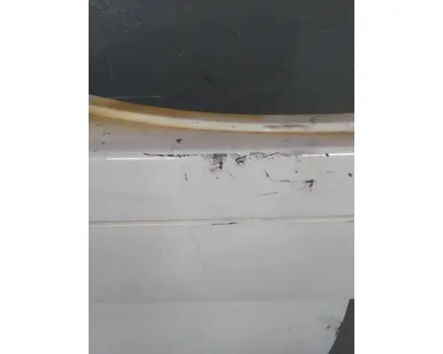 VOLVO VNL CAB SKIRTSIDE FAIRING