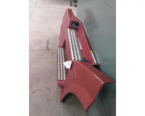 VOLVO VNL CAB SKIRTSIDE FAIRING