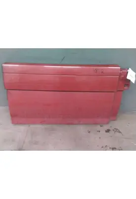 VOLVO VNL CAB SKIRT/SIDE FAIRING