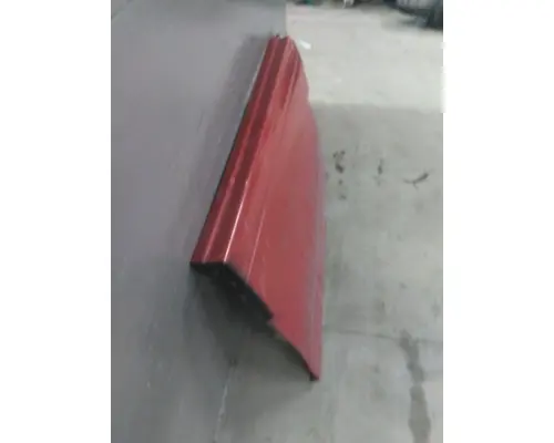 VOLVO VNL CAB SKIRTSIDE FAIRING