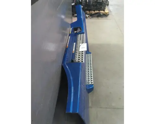 VOLVO VNL CAB SKIRTSIDE FAIRING