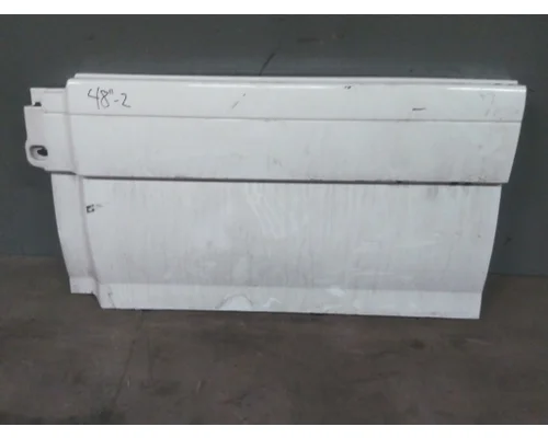 VOLVO VNL CAB SKIRT/SIDE FAIRING