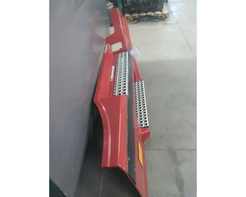 VOLVO VNL CAB SKIRTSIDE FAIRING