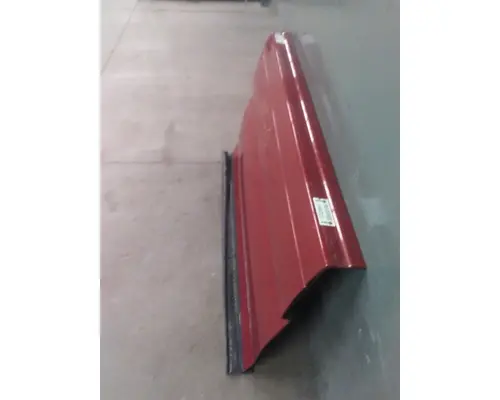 VOLVO VNL CAB SKIRTSIDE FAIRING