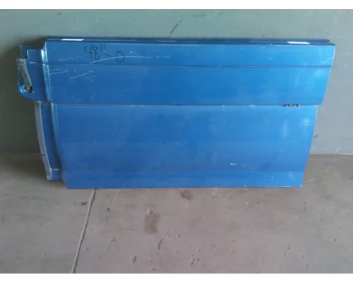 VOLVO VNL CAB SKIRTSIDE FAIRING