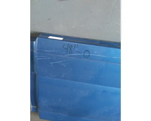 VOLVO VNL CAB SKIRTSIDE FAIRING