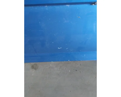 VOLVO VNL CAB SKIRTSIDE FAIRING