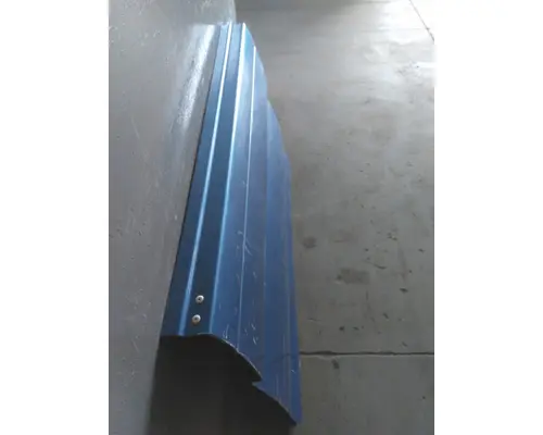 VOLVO VNL CAB SKIRTSIDE FAIRING