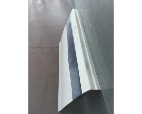 VOLVO VNL CAB SKIRTSIDE FAIRING