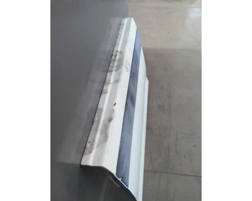 VOLVO VNL CAB SKIRTSIDE FAIRING