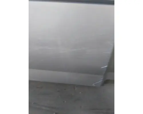 VOLVO VNL CAB SKIRTSIDE FAIRING