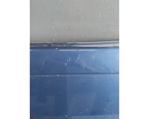 VOLVO VNL CAB SKIRTSIDE FAIRING