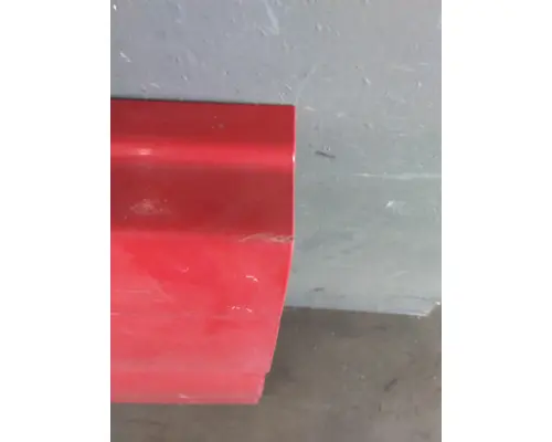 VOLVO VNL CAB SKIRTSIDE FAIRING