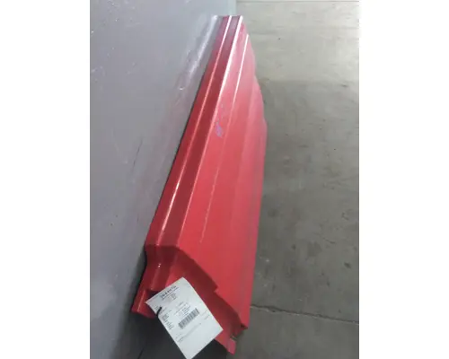 VOLVO VNL CAB SKIRTSIDE FAIRING
