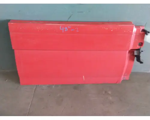 VOLVO VNL CAB SKIRTSIDE FAIRING