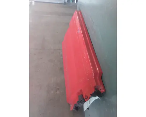 VOLVO VNL CAB SKIRTSIDE FAIRING