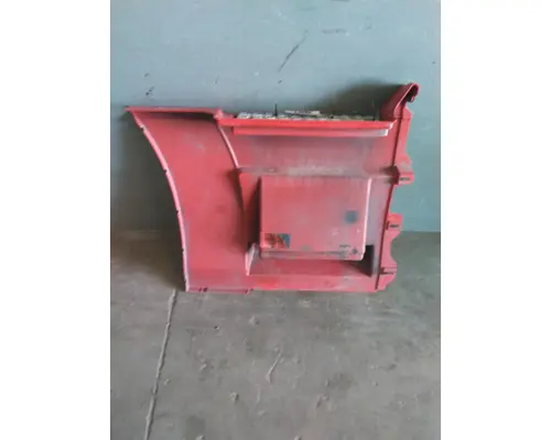 VOLVO VNL CAB SKIRTSIDE FAIRING