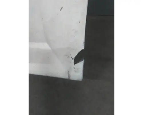 VOLVO VNL CAB SKIRTSIDE FAIRING